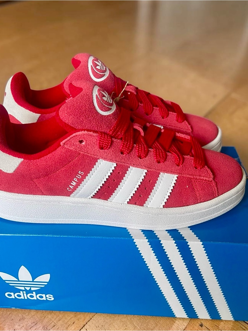 ADIDAS Campus in Red & White Sneakers Size 5.5 youth/ 6.5 in women (US). NEW